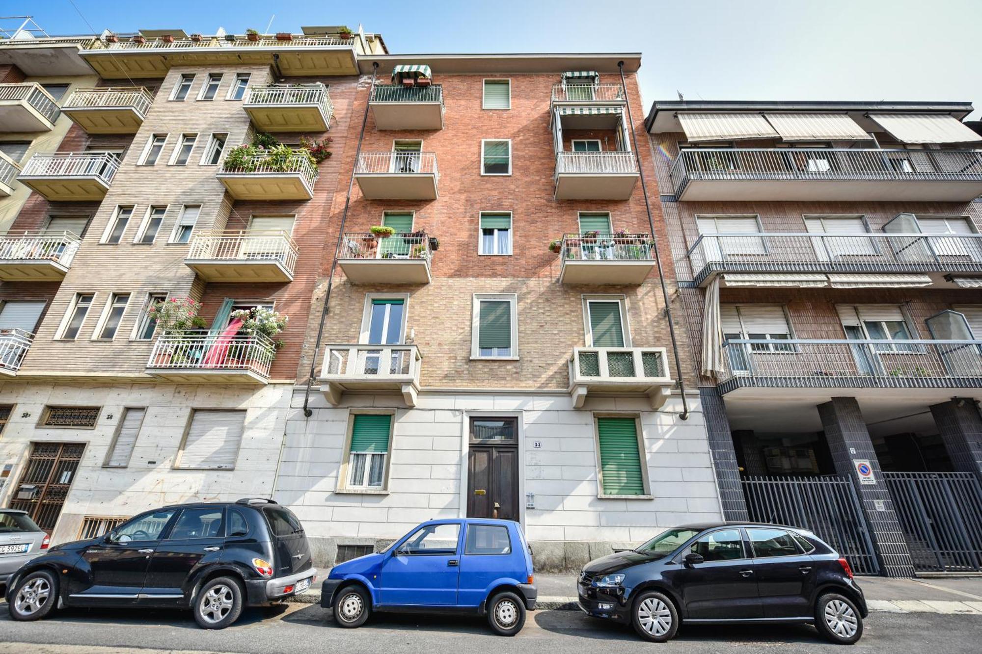 Benvenuti Casa Leo - Elegante Appartamento تورينو المظهر الخارجي الصورة